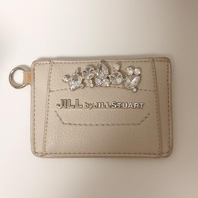 JILL by JILLSTUART(ジルバイジルスチュアート)のジルスチュアート パスケース 定期入れ ビジュー パスケース バニラ レディースのファッション小物(名刺入れ/定期入れ)の商品写真