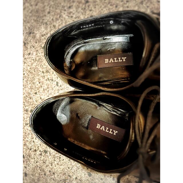 Bally(バリー)のおが様専用 BALLY Uチップ 外羽根 6表記24㎝ イタリア製  メンズの靴/シューズ(ドレス/ビジネス)の商品写真