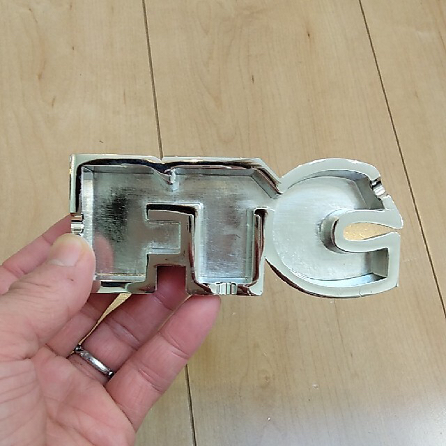 FTC(エフティーシー)のFTC  灰皿　OG LOGO ASHTRAY SILVER メンズのファッション小物(その他)の商品写真