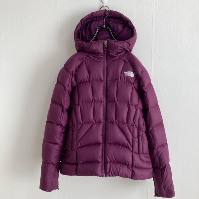 THE NORTH FACE(ザノースフェイス)のUS規格☆ ノースフェイス フードダウン 600FIL パープル レディースS レディースのジャケット/アウター(ダウンジャケット)の商品写真