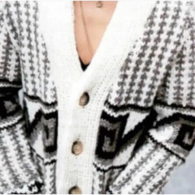 赤西着　カウチン　セーター  ニット　カーディガン　janji メンズのトップス(ニット/セーター)の商品写真