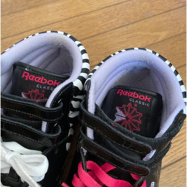 Reebok(リーボック)のReebok✖️milkfed スニーカー　ゼブラ【25,5㎝】 レディースの靴/シューズ(スニーカー)の商品写真