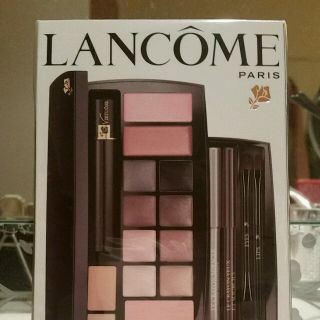 ランコム(LANCOME)のLANCOME アブソリューオー　ナチュレル(コフレ/メイクアップセット)