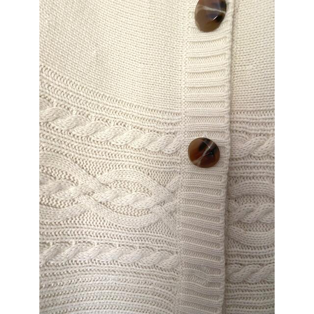 LAISSE PASSE(レッセパッセ)の新品❤レッセパッセFoxファー付きケーブル編みケープ コート レディースのジャケット/アウター(毛皮/ファーコート)の商品写真