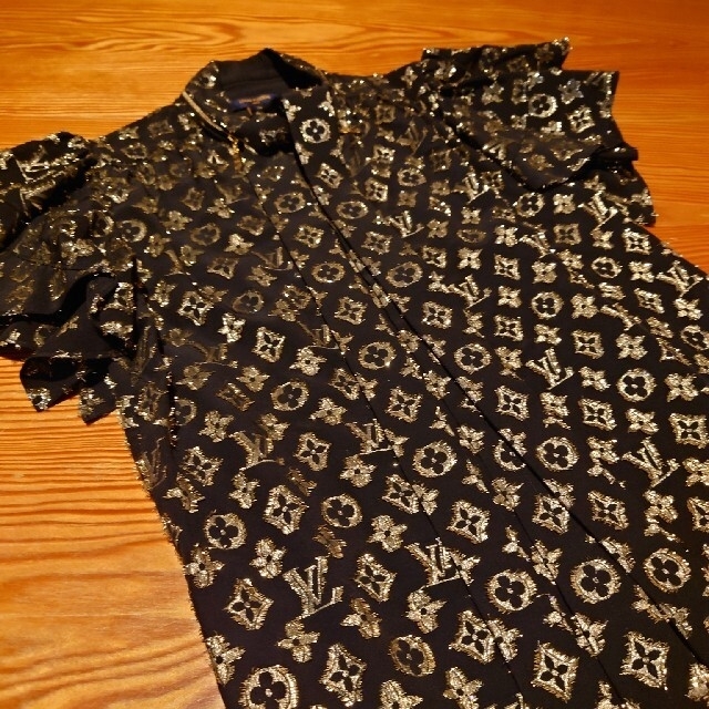 新品即決 LOUIS VUITTON ルイヴィトンブラウス - シャツ/ブラウス(長袖