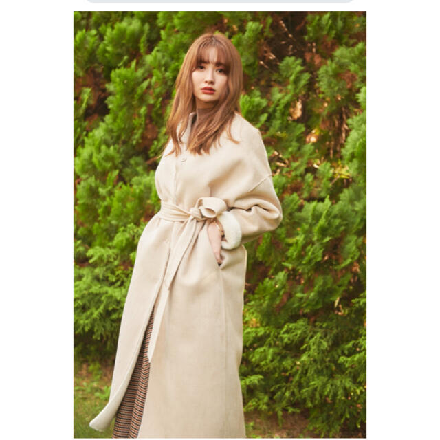 herlipto Faux Fur Reversible Coat   ecru レディースのジャケット/アウター(毛皮/ファーコート)の商品写真