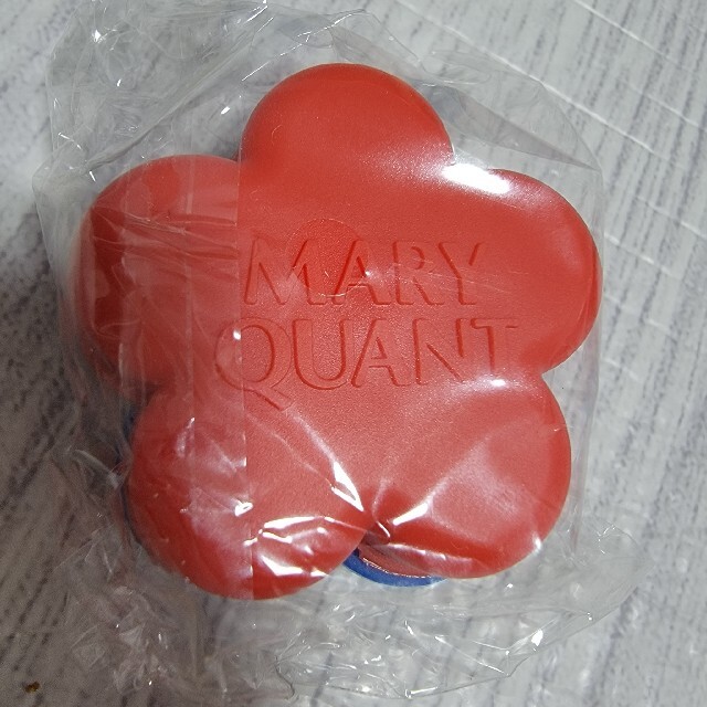 MARY QUANT(マリークワント)のマリークヮント MARY QUANT イヤホンコードリール スマホ/家電/カメラのオーディオ機器(ヘッドフォン/イヤフォン)の商品写真