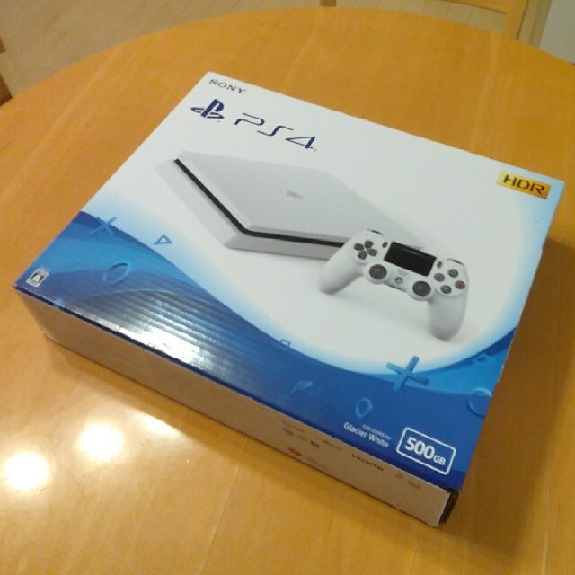 ギフト】 PlayStation4 - 500GB グレイシャー・ホワイト 4 【新品未