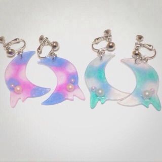 お月様ピアス☆いちご*様専用出品(イヤリング)