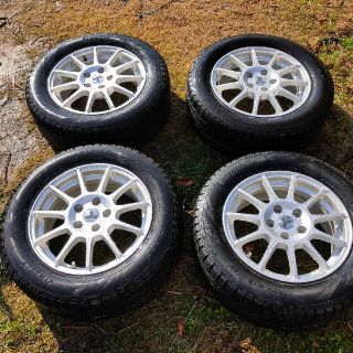 215/60R/16 スタッドレスタイヤ ホイル　4本セット　VW シャラン等