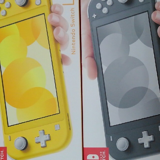 新品未開封　任天堂スイッチライト　イエロー　ブラック