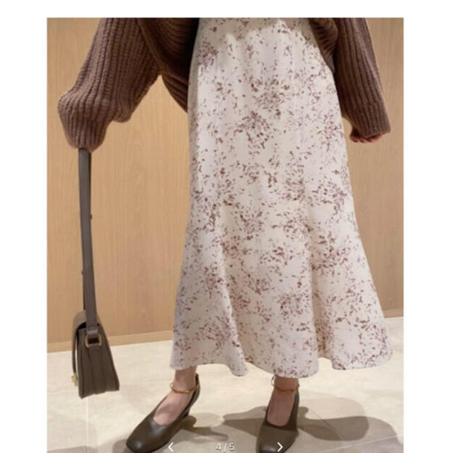snidel ONLINE限定 アシメケーブルニット×プリントスカートセット