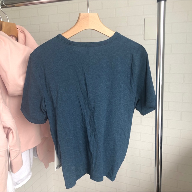 lululemon(ルルレモン)のLululemon ルルレモン Crescent SS Tシャツ スポーツ/アウトドアのトレーニング/エクササイズ(ヨガ)の商品写真