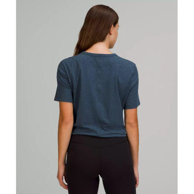 lululemon(ルルレモン)のLululemon ルルレモン Crescent SS Tシャツ スポーツ/アウトドアのトレーニング/エクササイズ(ヨガ)の商品写真