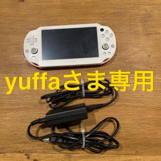 プレイステーションヴィータ(PlayStation Vita)の【yuffaさま専用】psvita 本体 ライトピンク/ホワイト32GB付(携帯用ゲーム機本体)