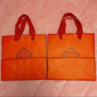 シセイドウ(SHISEIDO (資生堂))のSHISEIDO資生堂　紙袋２枚セット　赤色　レッド(ショップ袋)