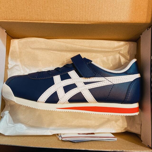 Onitsuka Tiger(オニツカタイガー)の【新品未使用品】オニツカタイガー　22センチ　asics キッズ キッズ/ベビー/マタニティのキッズ靴/シューズ(15cm~)(スニーカー)の商品写真