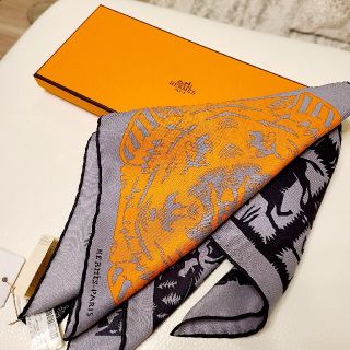 エルメス ポケットチーフ 45 CIRCH サーカス ハンカチ シルク100％ マリン オレンジ ブルー 青 箱付 HERMES（新品・未使用品）