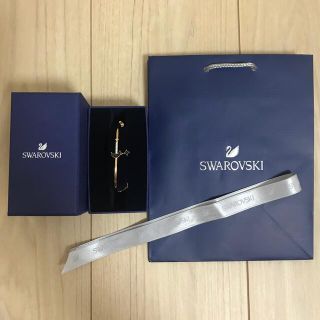 スワロフスキー(SWAROVSKI)の未使用　スワロフスキー　ブレスレット　バングル(ブレスレット/バングル)