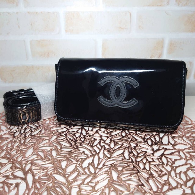 CHANEL(シャネル)の！最終値下げ！✨未使用✨CHANEL✨コスメ　ノベルティ　ウエストポーチ✨ レディースのバッグ(ボディバッグ/ウエストポーチ)の商品写真