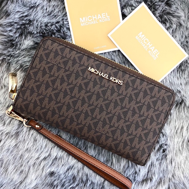 新品☆ MICHAEL KORS ブラウン シグネチャー  長財布 スマホケーススマホケース