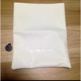 ディーゼル(DIESEL)のディーゼル DIESEL 小物入れ ポーチ 袋 レザー　バッグ　2つ折り(セカンドバッグ/クラッチバッグ)