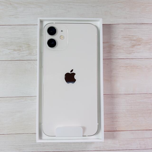 iPhone(アイフォーン)のiPhone 12 mini 128GB ホワイト SIMフリー スマホ/家電/カメラのスマートフォン/携帯電話(スマートフォン本体)の商品写真