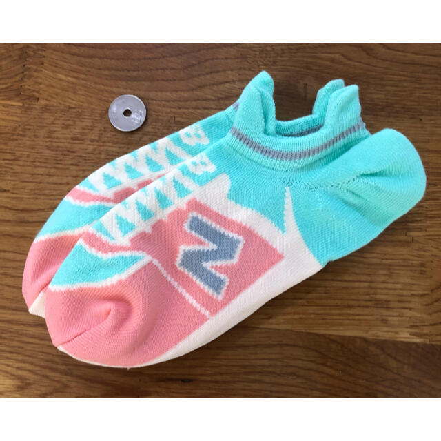 New Balance(ニューバランス)の新品ニューバランスnew balanceレディースソックス靴下4足セット2712 レディースのレッグウェア(ソックス)の商品写真