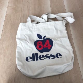 エレッセ(ellesse)のショルダーバック(ショルダーバッグ)