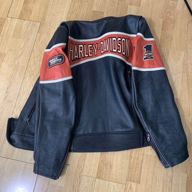 Harley Davidson(ハーレーダビッドソン)のハーレーダピットソン革ジャン メンズのジャケット/アウター(ライダースジャケット)の商品写真