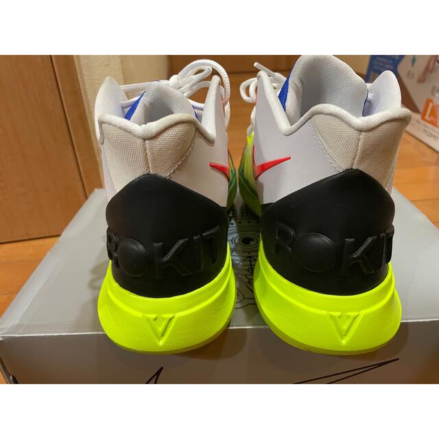 NIKE(ナイキ)のNIKE KYRIE5 EP ROKIT カイリー5 メンズの靴/シューズ(スニーカー)の商品写真