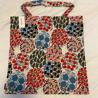 マリメッコ(marimekko)のmarimekko ファブリックバッグ(トートバッグ)