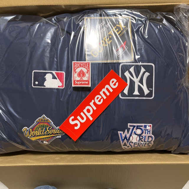 Supreme New York Yankees  Navy  M