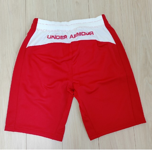 UNDER ARMOUR(アンダーアーマー)の【値下げ】アンダーアーマー　メンズ　ショートパンツ スポーツ/アウトドアのトレーニング/エクササイズ(トレーニング用品)の商品写真