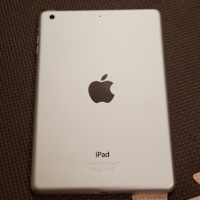 iPad(アイパッド)のアップル iPad mini 2 WiFi 128GB シルバー スマホ/家電/カメラのPC/タブレット(タブレット)の商品写真