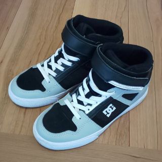 ディーシーシューズ(DC SHOES)の【美品】DC ハイカットスニーカー(22cm)(スニーカー)