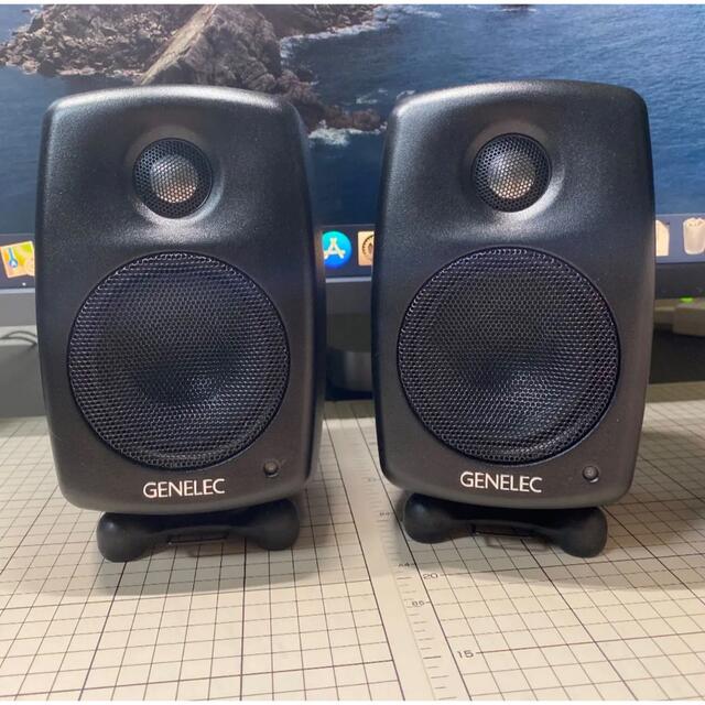 Genelec G One  アクティブ・スピーカー g1b スマホ/家電/カメラのオーディオ機器(スピーカー)の商品写真