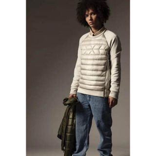 モンクレール(MONCLER)の新品未使用　完売品　ホールデン　高級ダウンプルオーバー(ウエア/装備)