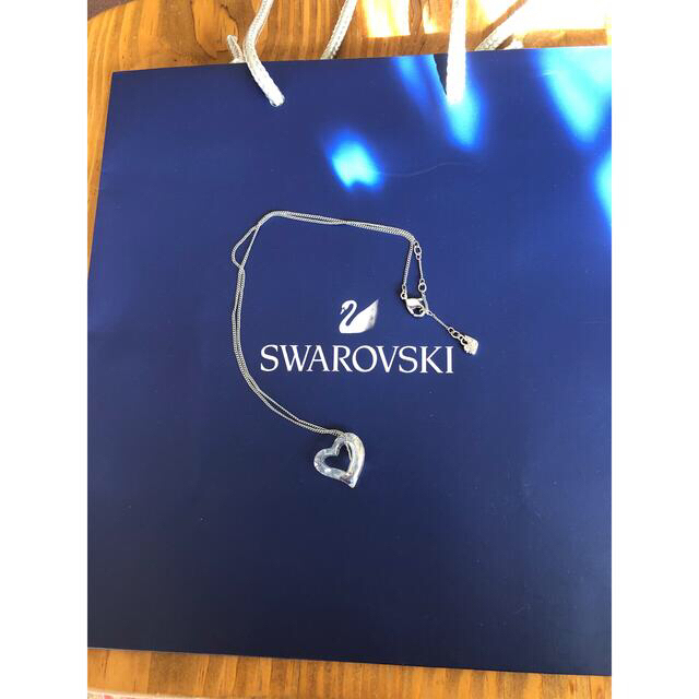 SWAROVSKI(スワロフスキー)のスワロフスキー　ハート　ネックレス レディースのアクセサリー(ネックレス)の商品写真