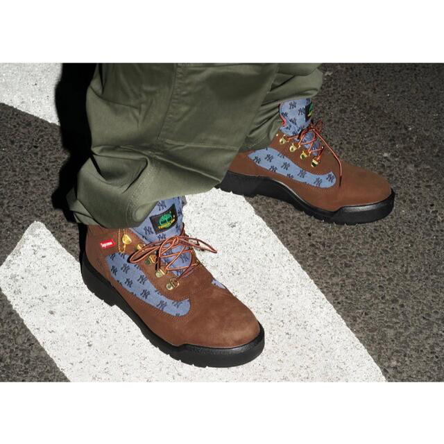 Supreme(シュプリーム)のSupreme × Timberland Field Boot "Brown" メンズの靴/シューズ(ブーツ)の商品写真