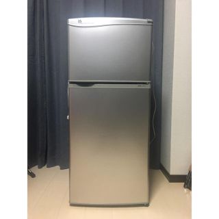 サンヨー(SANYO)の【中古】SANYO サンヨー 2ドア冷蔵庫 112L  05年製(冷蔵庫)