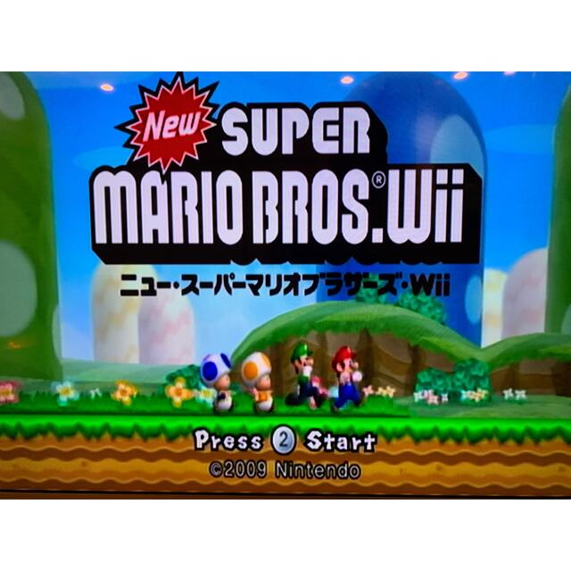 任天堂Wii本体＋Wii fit＋コントローラー✖️4＋ソフト6本セット