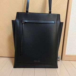 チャールズアンドキース(Charles and Keith)の【本日まで】CHARLES & KEITH  ジオメトリックトートバッグ(トートバッグ)