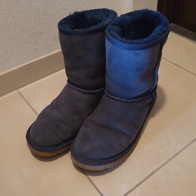 UGG ネイビー　24.0cm