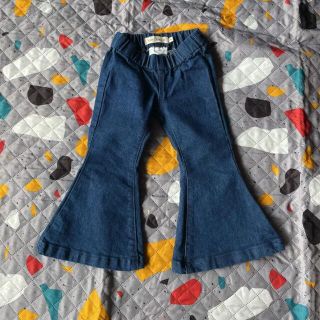 キャラメルベビー&チャイルド(Caramel baby&child )のtwin collective サイズ2 ツインコレクティブ　フレアデニムパンツ(パンツ/スパッツ)