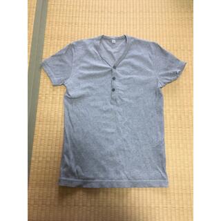 ユニクロ(UNIQLO)のヘンリーネックTシャツ　グレー(Tシャツ/カットソー(半袖/袖なし))