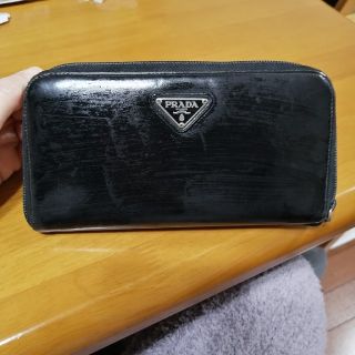 プラダ(PRADA)のPRADA プラダ　三角プレート　長財布　財布(財布)