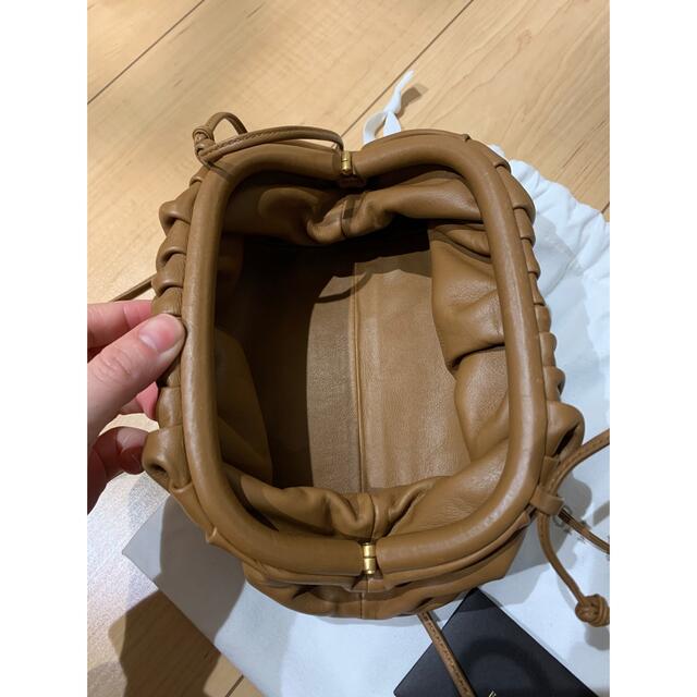 BOTTEGA VENETA ボッテガヴェネタ ミニ ザ ポーチ キャメル