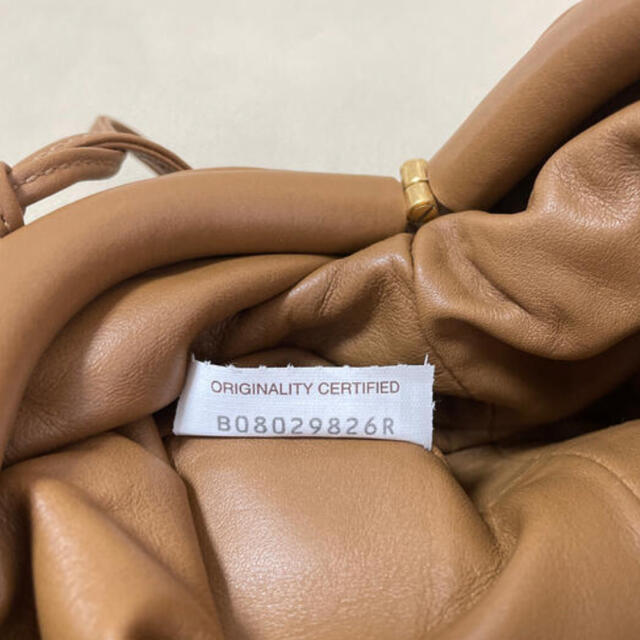 BOTTEGA VENETA ボッテガヴェネタ ミニ ザ ポーチ キャメル