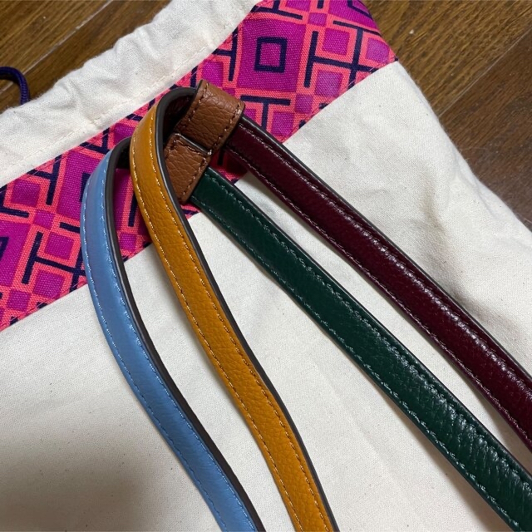 Tory Burch - 【美品】正規品 TORY BURCH トートバッグ(縦長)の Tory Burch - 【美品】正規品 TORY BURCH トートバッグ(縦長)の